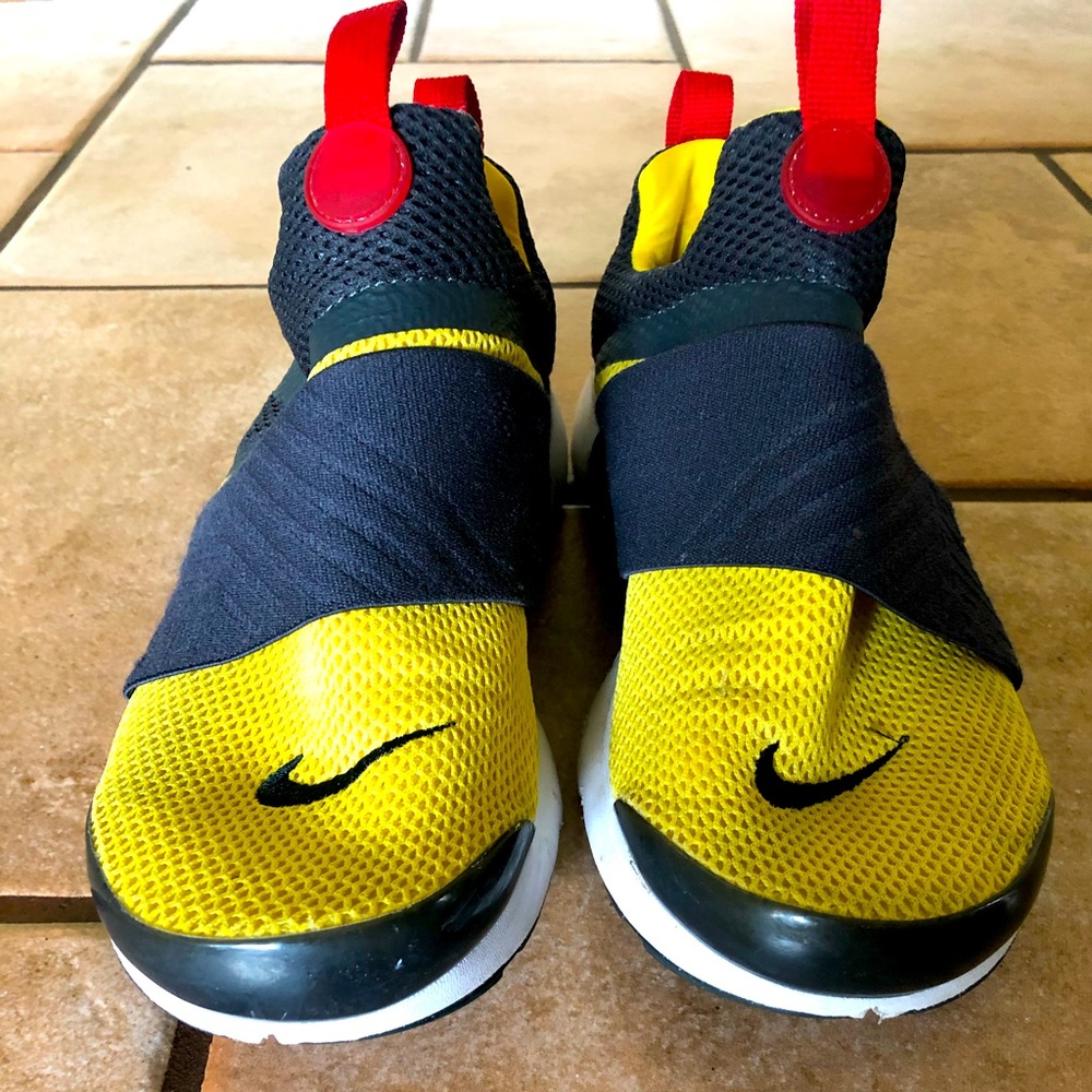 Nike shoes